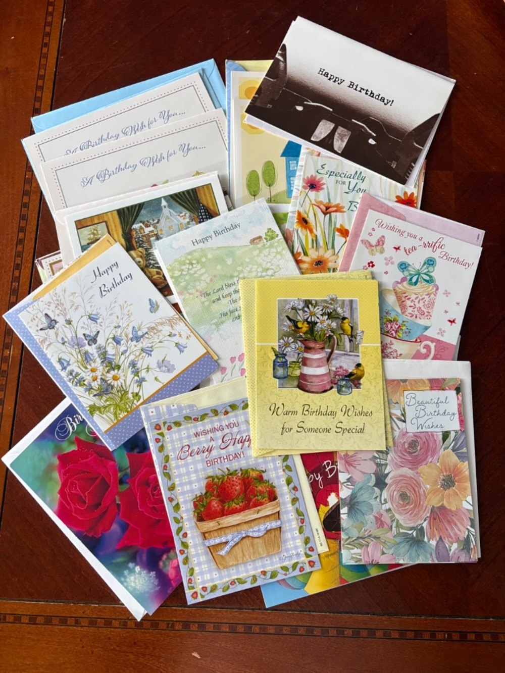 Lot of 25 Assorted Happy Birthday Greeting Cards with Envelopes